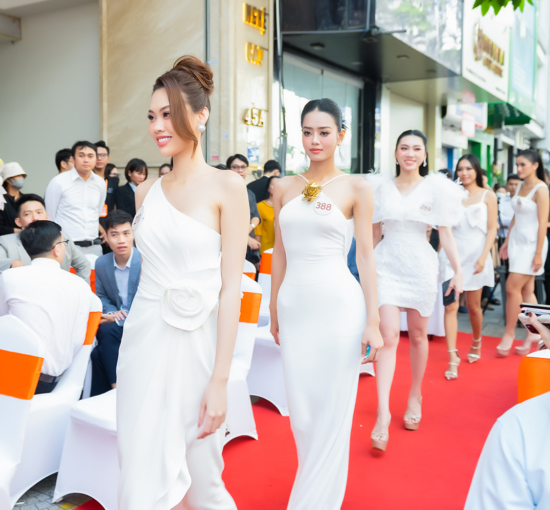 Hoa hậu Mai Phương đọ sắc với dàn hoa, á hậu, tiết lộ công việc tại VTV - Ảnh 4.