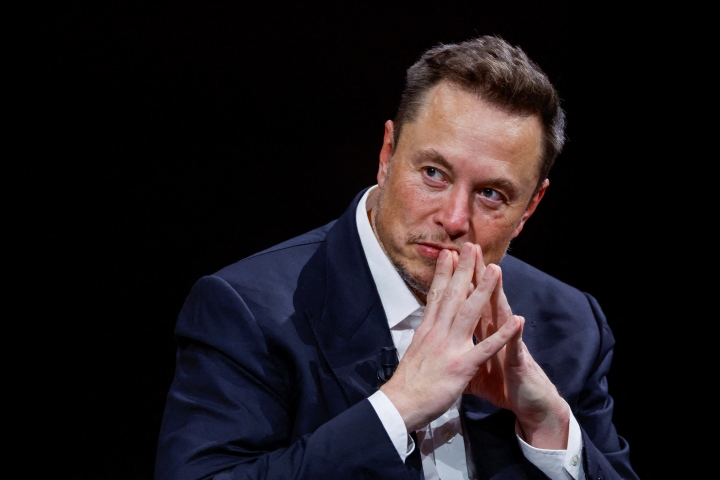 Tỷ phú Elon Musk có thể phải phẫu thuật trước trận đấu với CEO Facebook - Ảnh 1.
