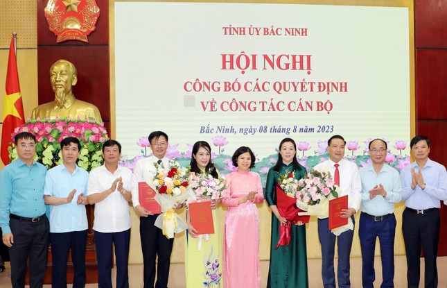 Bắc Ninh bổ nhiệm nhiều lãnh đạo chủ chốt - Ảnh 1.