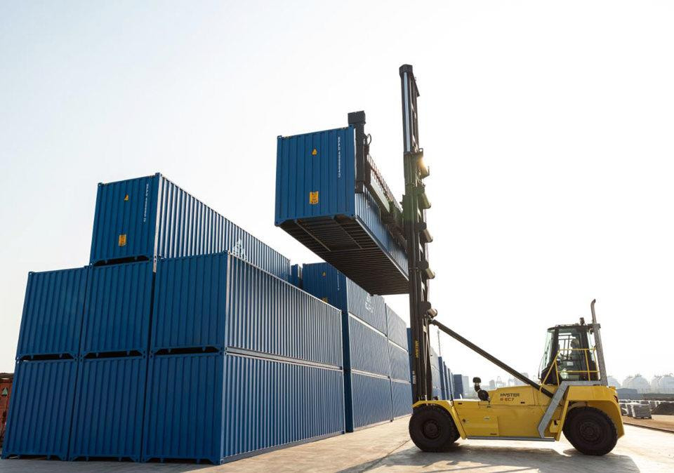 Hoà Phát đã đầu tư bao nhiêu, vay vốn như thế nào để sản xuất vỏ container? - Ảnh 5. Hoà Phát đã đầu tư bao nhiêu, vay vốn như thế nào để sản xuất vỏ container? - Ảnh 5.