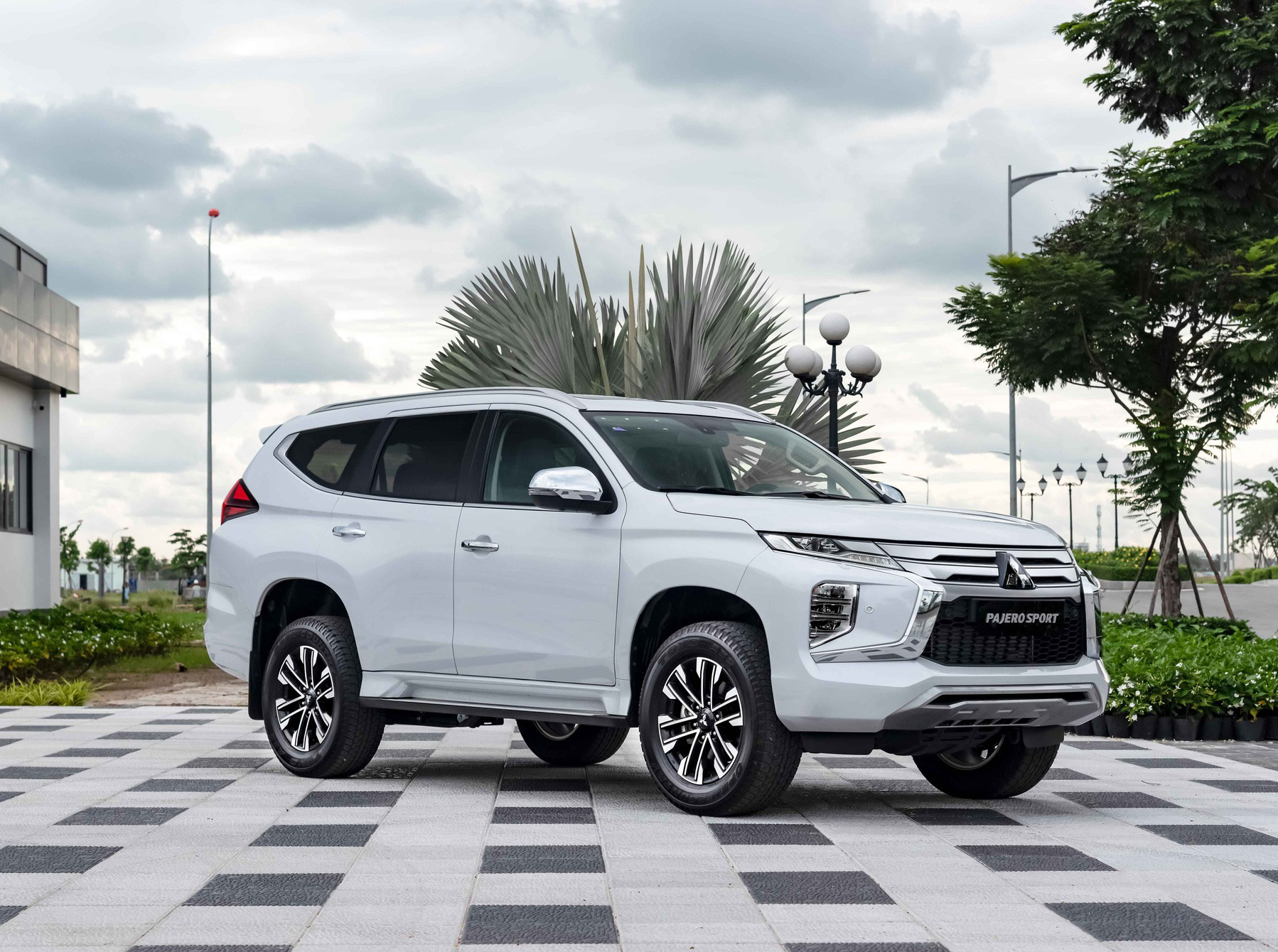 Loạt xe gầm cao phổ thông giảm kỷ lục tại Việt Nam: Cao nhất 400 triệu, CR-V và Kicks liên tục dò 'đáy' - Ảnh 3. Loạt xe gầm cao phổ thông giảm kỷ lục tại Việt Nam: Cao nhất 400 triệu, CR-V và Kicks liên tục dò 'đáy' - Ảnh 3.