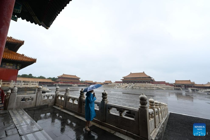 Tử Cấm Thành 'miễn nhiễm' với lũ lụt lịch sử tại Trung Quốc - Ảnh 5.