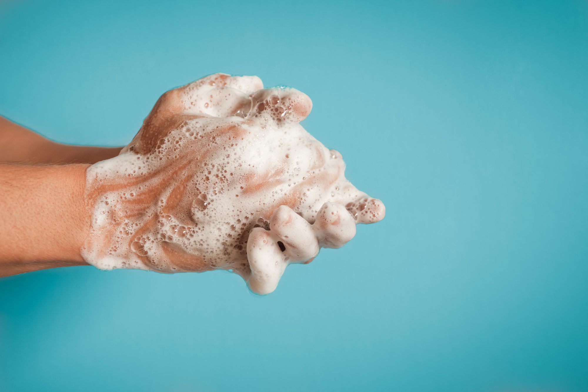 4 sai lầm khi rửa tay cần tránh để khỏe mạnh trong mùa bệnh truyền nhiễm gia tăng - Ảnh 1.