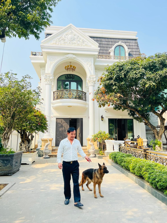 NSƯT Quang Tèo ở tuổi 61: Xây biệt thự bề thế, rộng 1000m2, nhưng ít khi ở nhà với vợ con vì mê chạy show - Ảnh 5.