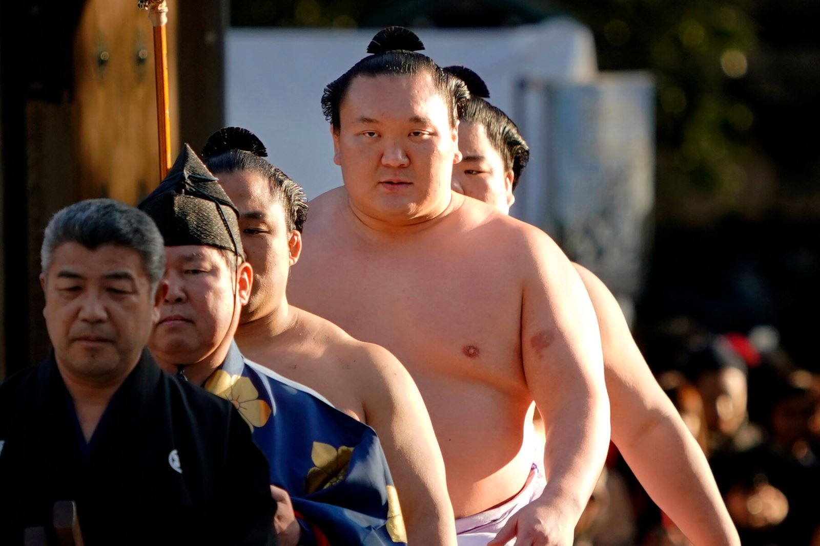 Vì sao các Sumo Nhật Bản được gọi là &quot;người béo phì khỏe mạnh&quot;? - Câu trả lời cực bất ngờ! - Ảnh 2.