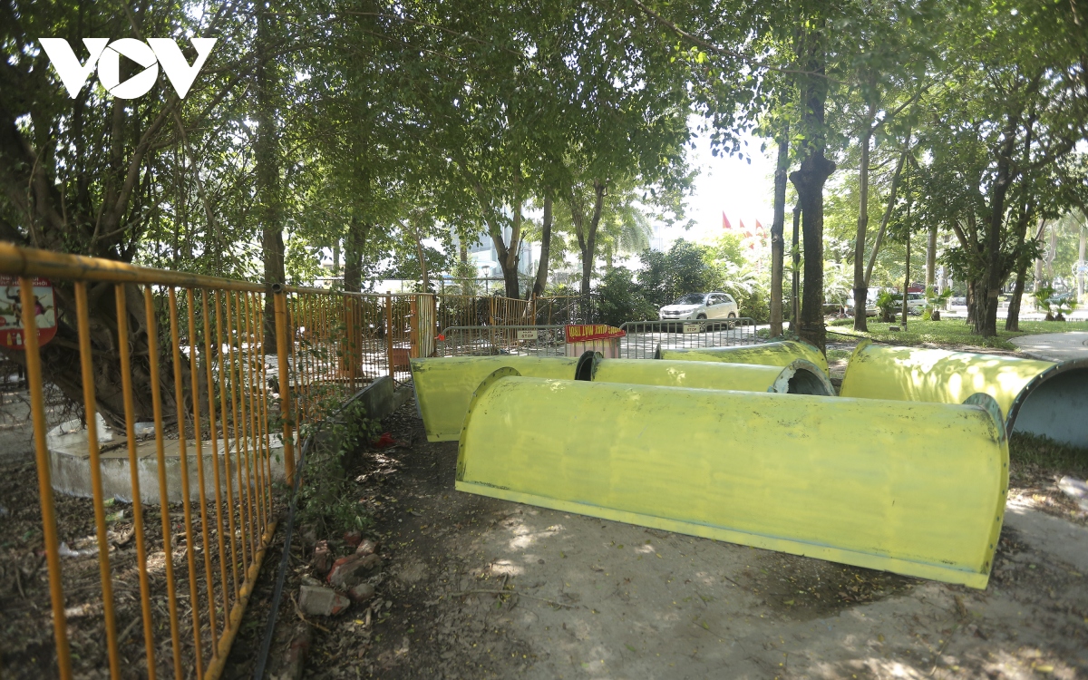 Hiện trạng công viên Tuổi trẻ Thủ đô sau khi tháo dỡ công trình sai phạm - Ảnh 7.