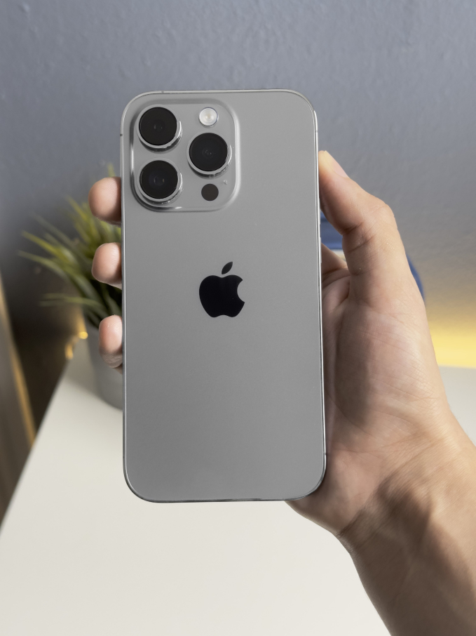 iPhone 15 Pro Max