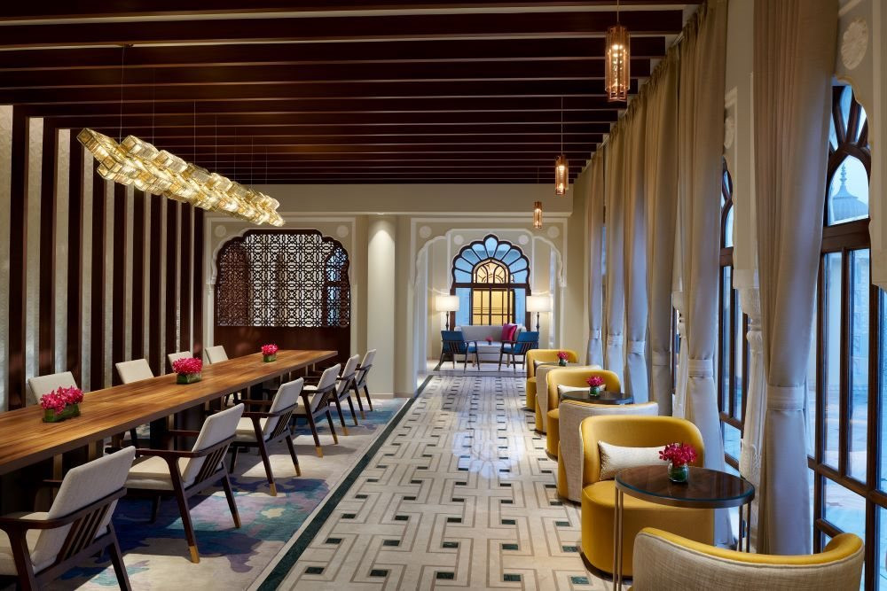 Tỷ phú Ấn Độ xây khách sạn đẹp như hoàng cung - Ảnh 3.