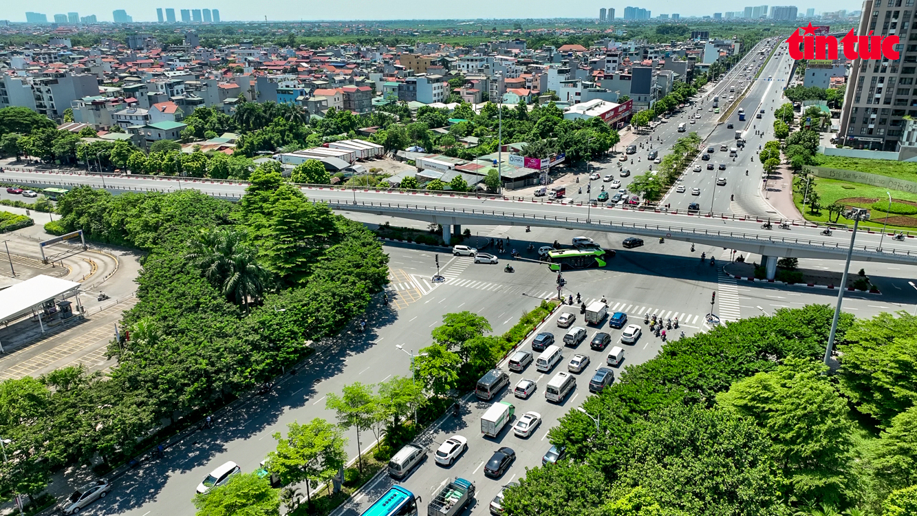 Hà Nội: Sau khi hợp nhất hai cầu Vĩnh Tuy, không còn cảnh ùn tắc giao thông - Ảnh 9.