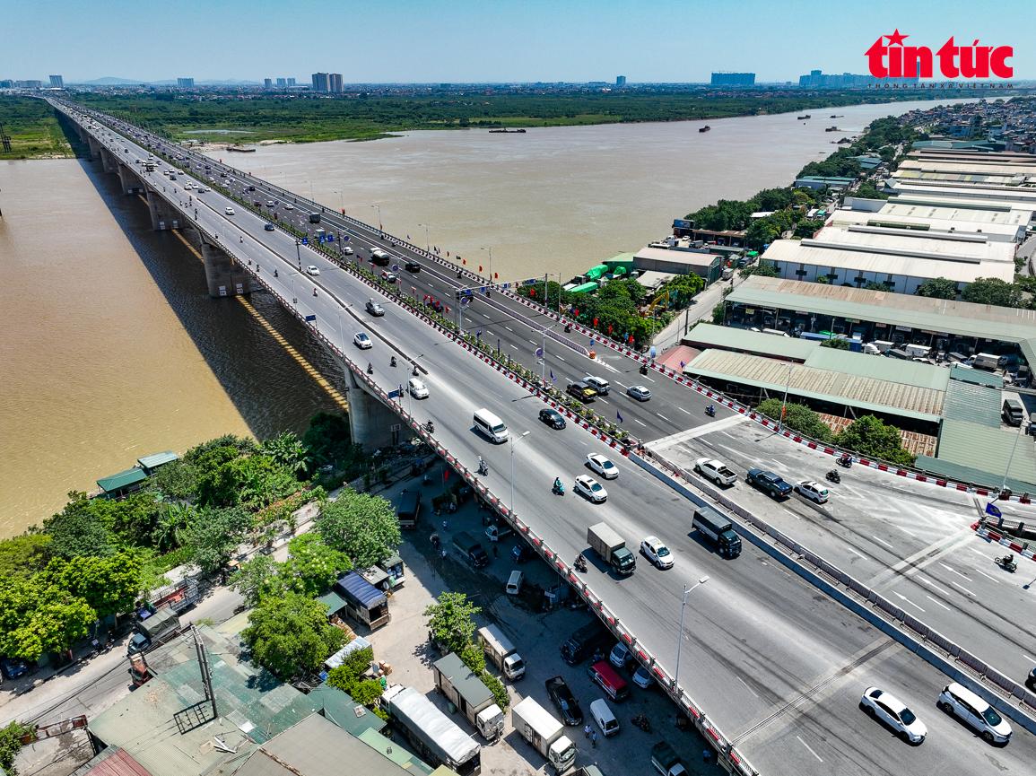 Hà Nội: Sau khi hợp nhất hai cầu Vĩnh Tuy, không còn cảnh ùn tắc giao thông - Ảnh 4.