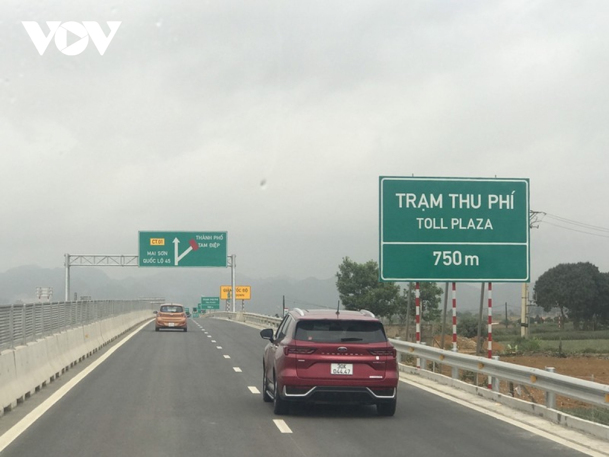 Nghịch lý cao tốc vừa thông xe chỉ giới hạn 80 km/h, QL1 cũ cho chạy 90 km/h - Ảnh 4.