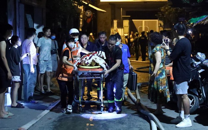 Vụ cháy chung cư mini ở Hà Nội: Ít nhất 30 người tử vong - Ảnh 1.