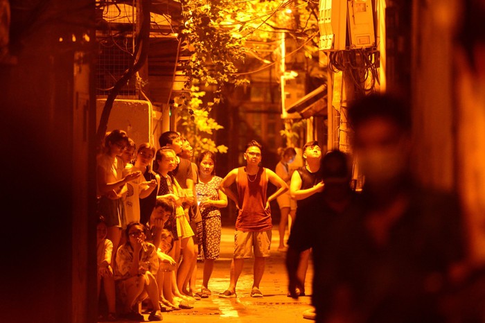 Cháy chung cư mini ở Hà Nội: Cư dân bàng hoàng kể lại giây phút thoát khỏi đám cháy - Ảnh 5.