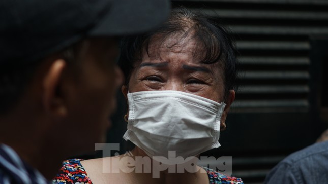Cận cảnh hiện trường vụ cháy chung cư mini khiến hàng chục người thương vong ở Hà Nội - Ảnh 7.