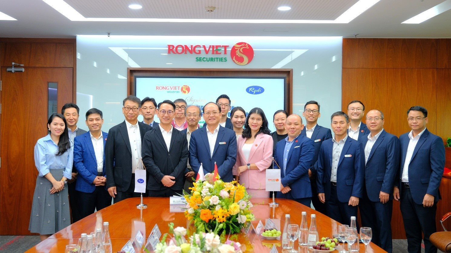Rồng Việt ký kết hợp tác chiến lược toàn diện cùng Ryobi Group - Ảnh 1.