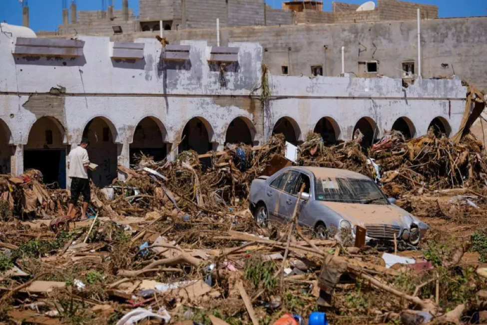 Libya sợ số nạn nhân thiệt mạng do lũ lụt lên đến 20.000 người - Ảnh 2.