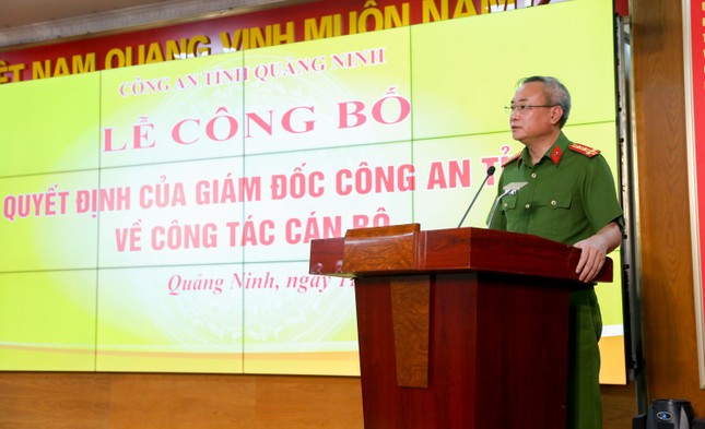Thiếu tướng Đinh Văn Nơi điều động, bổ nhiệm 13 vị trí lãnh đạo Công an tỉnh Quảng Ninh - Ảnh 2.