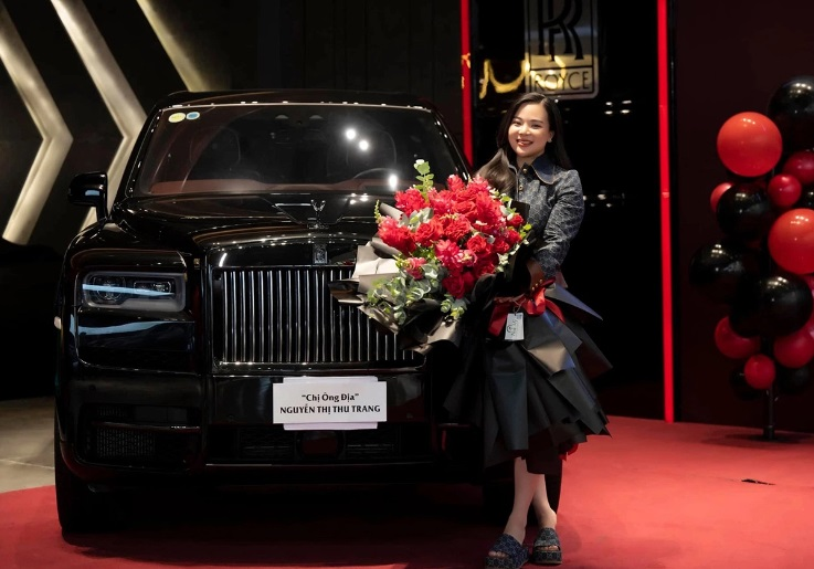 Nữ đại gia hiếm hoi sở hữu Rolls Royce 60 tỷ tại Việt Nam: Làm chủ đế chế kinh doanh “không phải dạng vừa”, là tay chơi đồ hiệu “khét tiếng” gần xa