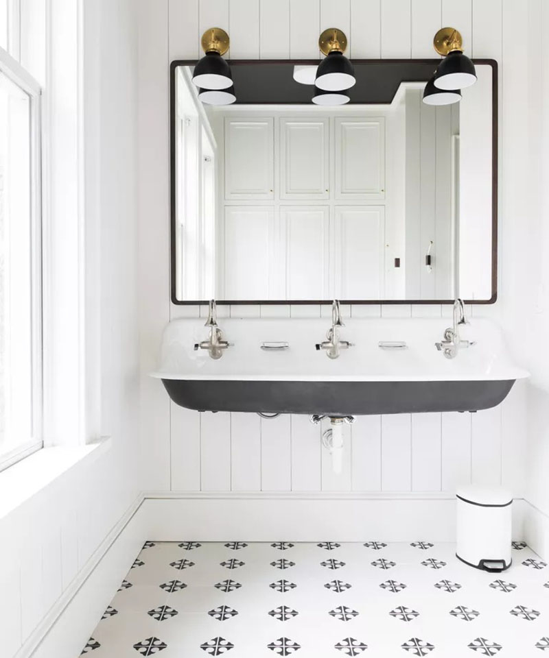 9 quy tắc thiết kế phòng tắm nhỏ giúp tối đa không gian đến từng centimet - Ảnh 8.