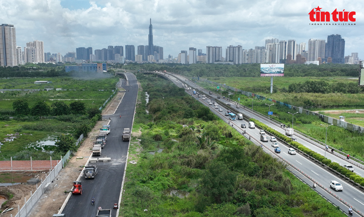 Thông xe đường song hành cao tốc TP Hồ Chí Minh - Long Thành - Dầu Giây - Ảnh 1.