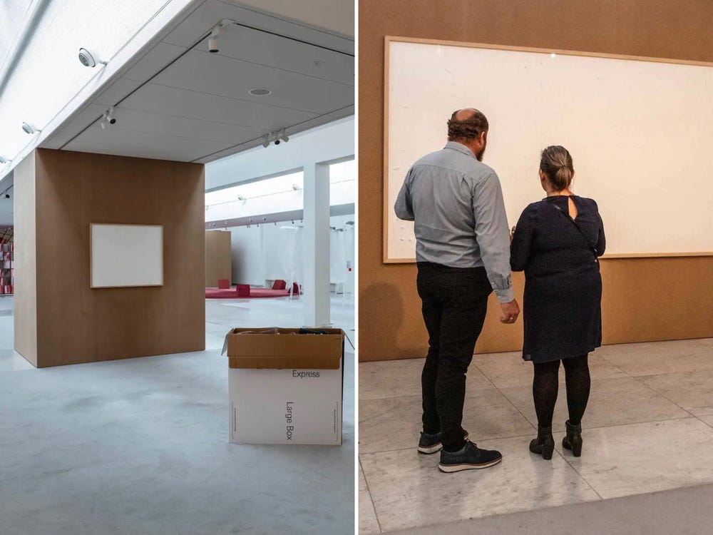 Chuyện về nghệ sĩ bán hai khung tranh trống trơn có tựa đề 'Lấy tiền và chạy' với giá 75.000 USD cho bảo tàng - Ảnh 1.
