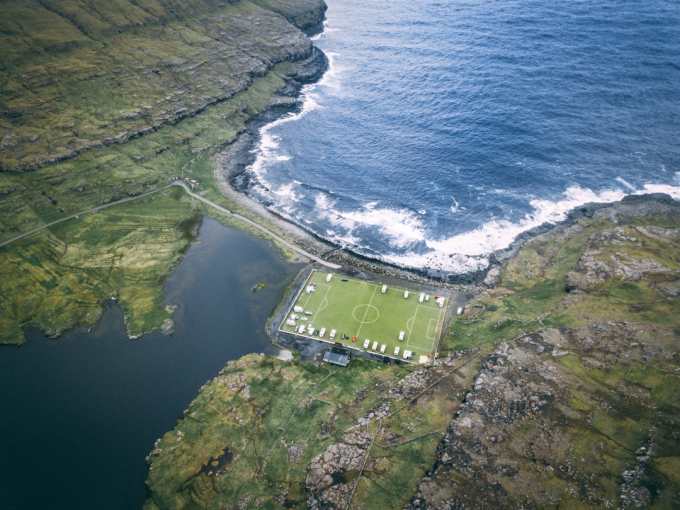 Faroe - quần đảo thiên đường của cừu và những ngôi nhà đầy sắc màu mọc trên cỏ xanh - Ảnh 13.