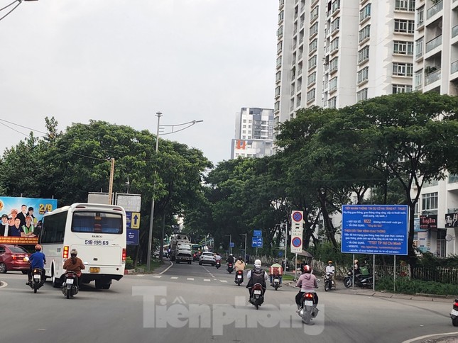 Tận thấy loạt dự án tạo quỹ đất dọc đường Nguyễn Hữu Thọ dính sai phạm - Ảnh 3.