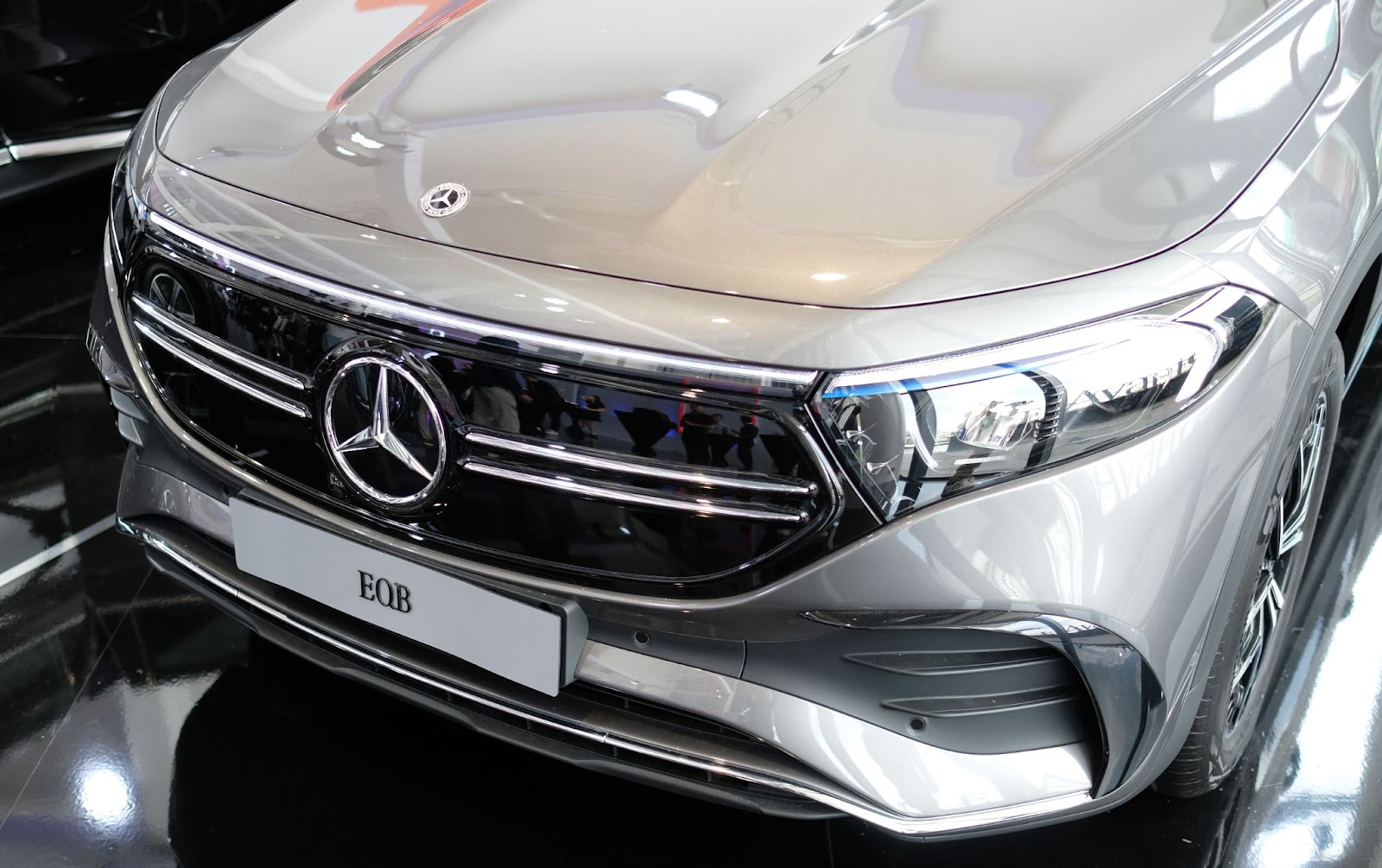 Cận cảnh 3 mẫu xe SUV thuần điện mới ra mắt của Mercedes-Benz tại Việt Nam: Bản cao nhất giá gần 5 tỷ đồng có gì hấp dẫn? - Ảnh 2.