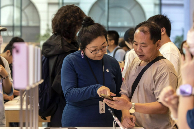 Người Trung Quốc đổ xô đi mua iPhone 15, giải thích lý do không chọn điện thoại Huawei: &quot;Chẳng phải cái nào cũng được hay sao&quot;? - Ảnh 3.