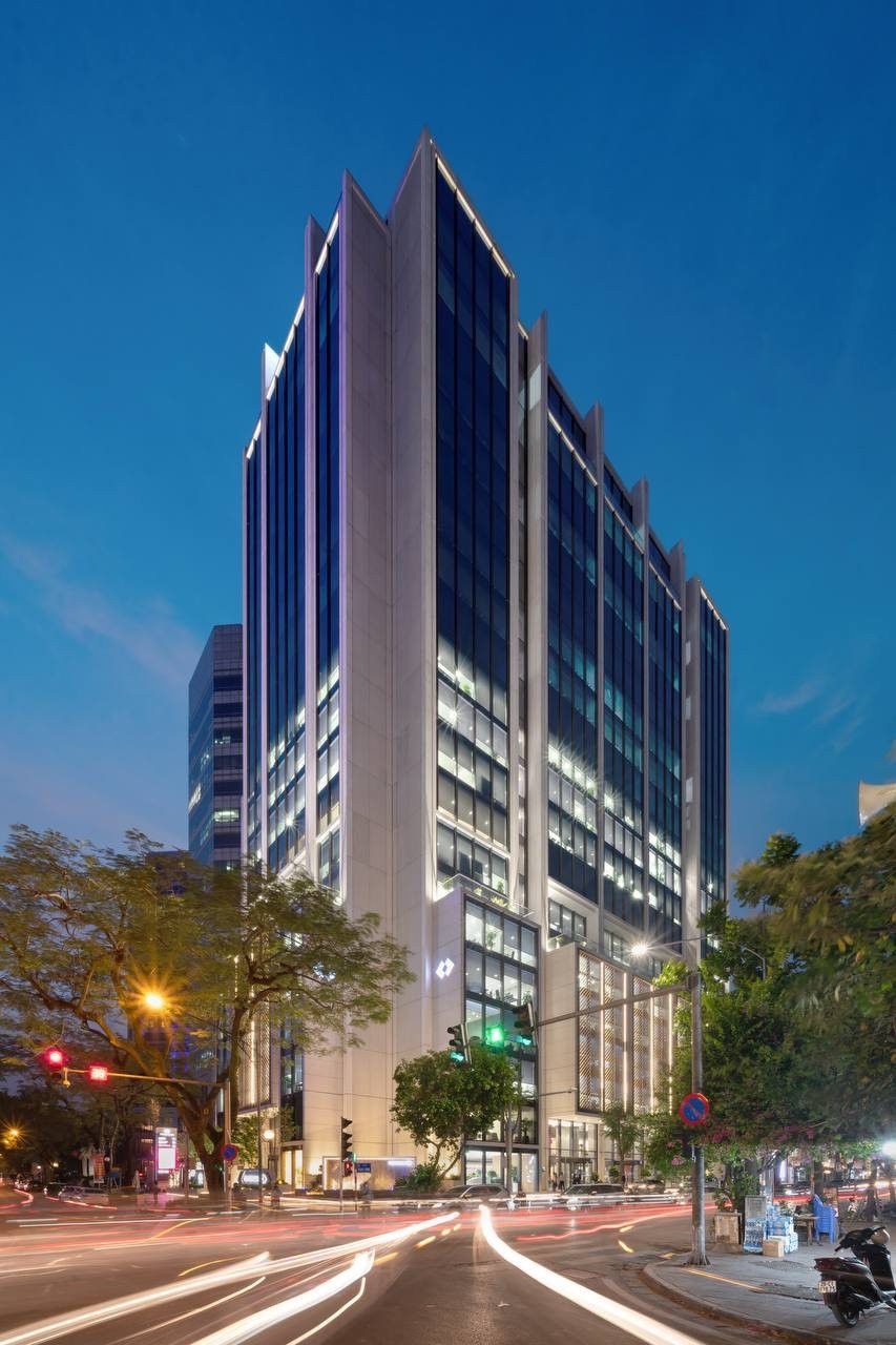 Techcombank khai trương trụ sở mới tại Hà Nội và Thành phố Hồ Chí Minh - Ảnh 2.