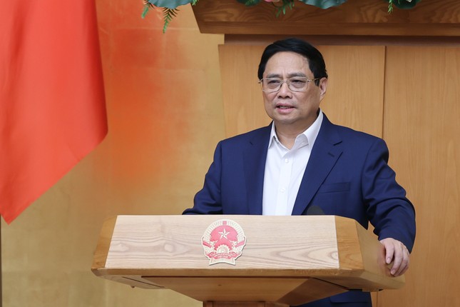 Thủ tướng Phạm Minh Chính: Cắt giảm xin – cho, tạo thuận lợi cho người dân và doanh nghiệp - Ảnh 1.