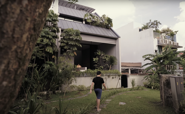Vợ chồng làm khu vườn nhiệt đới ngay giữa nhà, độc đáo đến độ từng nhận giải thưởng kiến trúc - Ảnh 5.