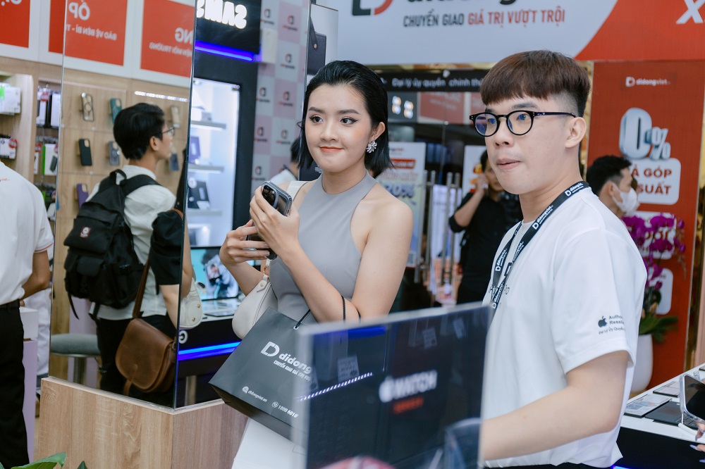 FPT Shop thu 150 tỷ trong một đêm nhờ iPhone 15, hàng loạt đại lý tại Việt Nam &quot;cháy&quot; hàng: Chuyện gì đã xảy ra? - Ảnh 2.