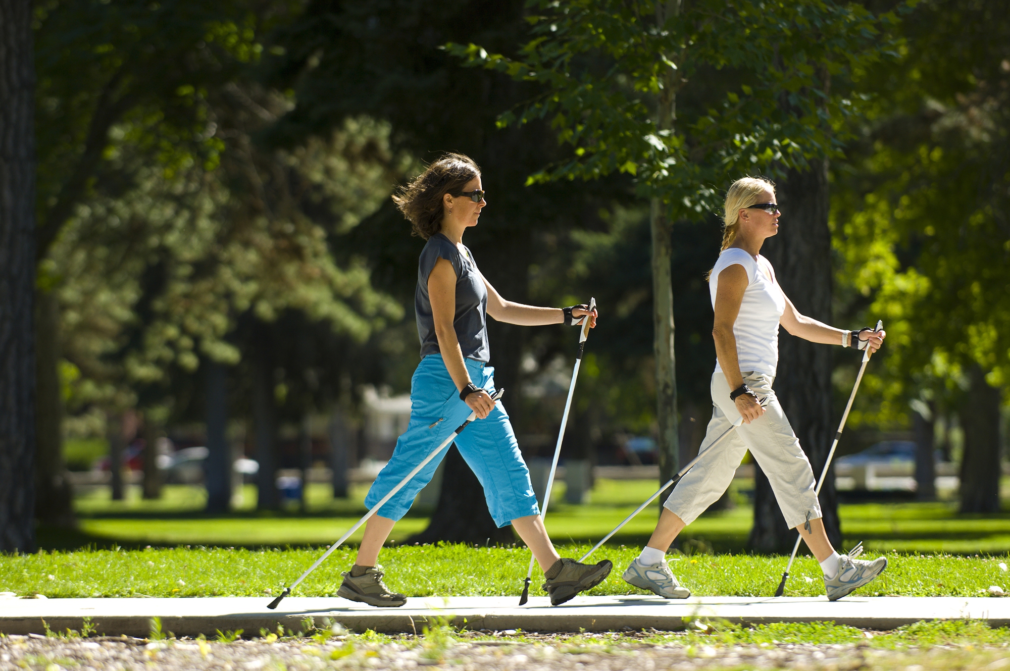 Nghiên cứu mới phát hiện kiểu đi bộ giúp làm chậm quá trình thoái hóa não bộ hiệu quả - Ảnh 3.
