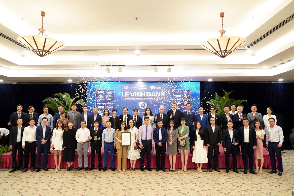 IR Awards 2023: Nhà đầu tư và định chế tài chính     đặt niềm tin vào FPT - Ảnh 2.