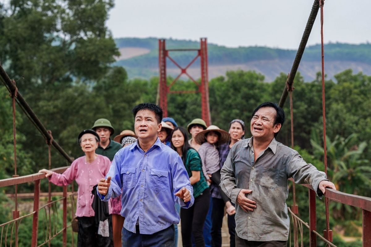 NSƯT Quang Tèo khiến khán giả ngạc nhiên với hình tượng khác lạ trong phim mới - Ảnh 3.