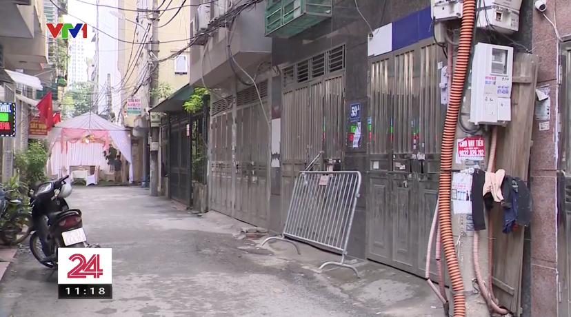 Phong tỏa chung cư mini tại quận Cầu Giấy sau sự cố chập điện - Ảnh 1.