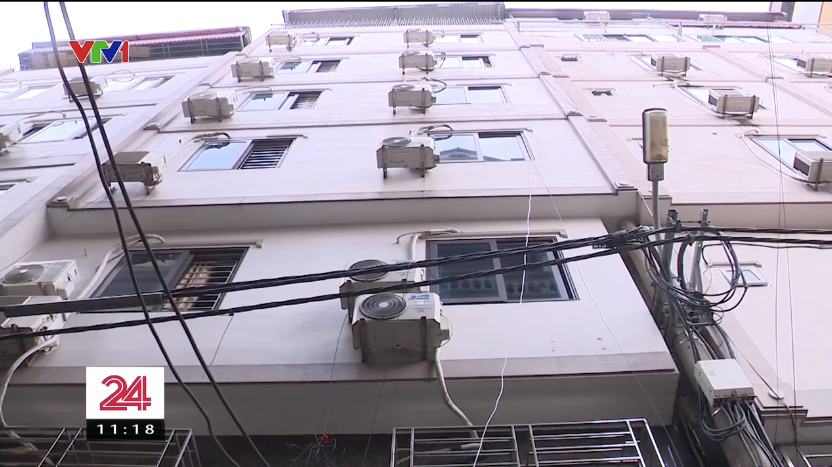 Phong tỏa chung cư mini tại quận Cầu Giấy sau sự cố chập điện - Ảnh 2.