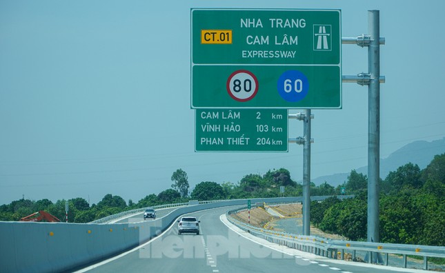 Lùi thời gian thu phí cao tốc đoạn Nha Trang - Cam Lâm - Ảnh 2.