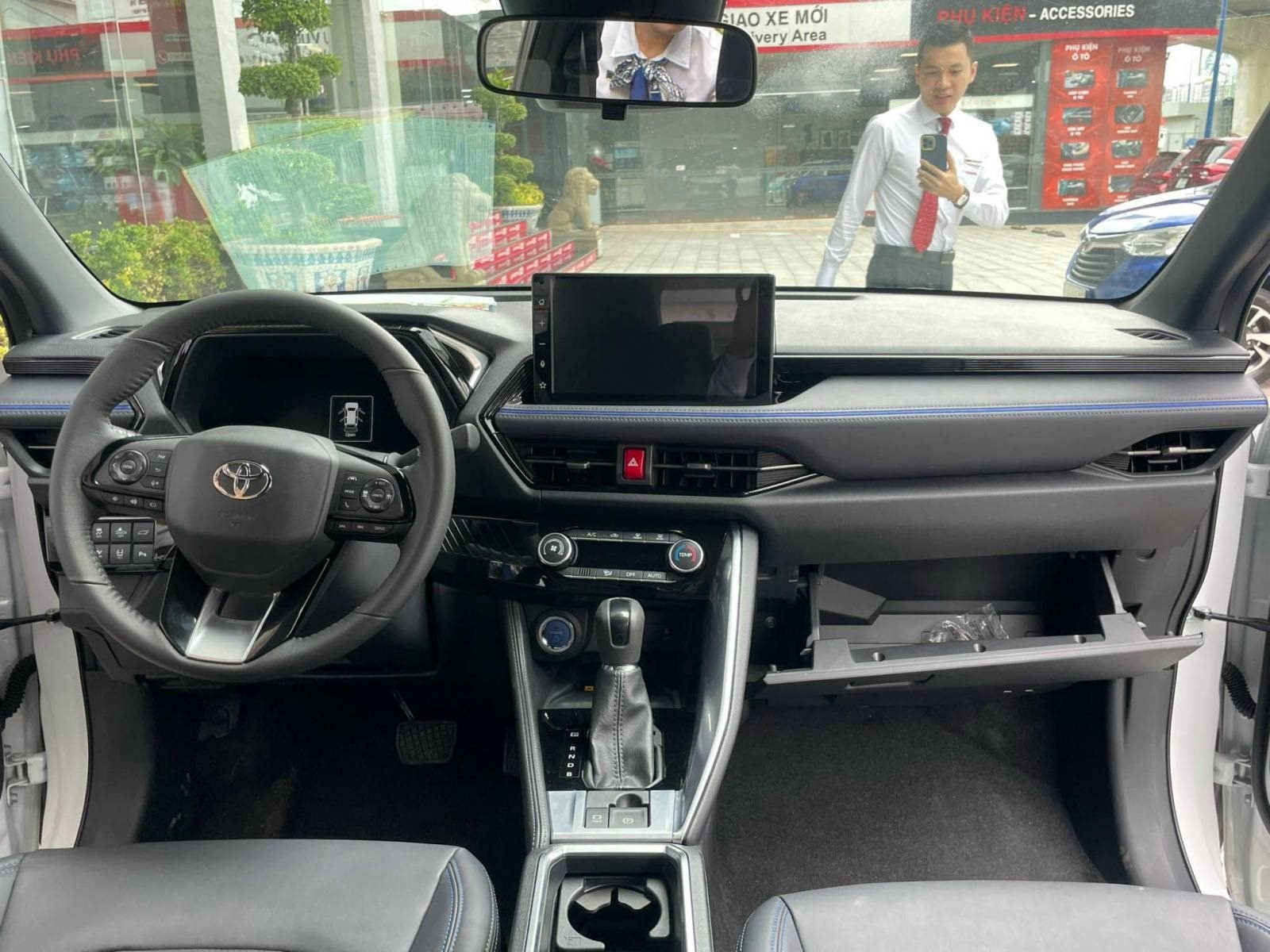 Mới ra mắt 2 tháng, mẫu SUV đô thị từ Toyota đã thành vua phân khúc ở Indonesia, sắp về Việt Nam đấu Hyundai Creta, Kia Seltos - Ảnh 2.