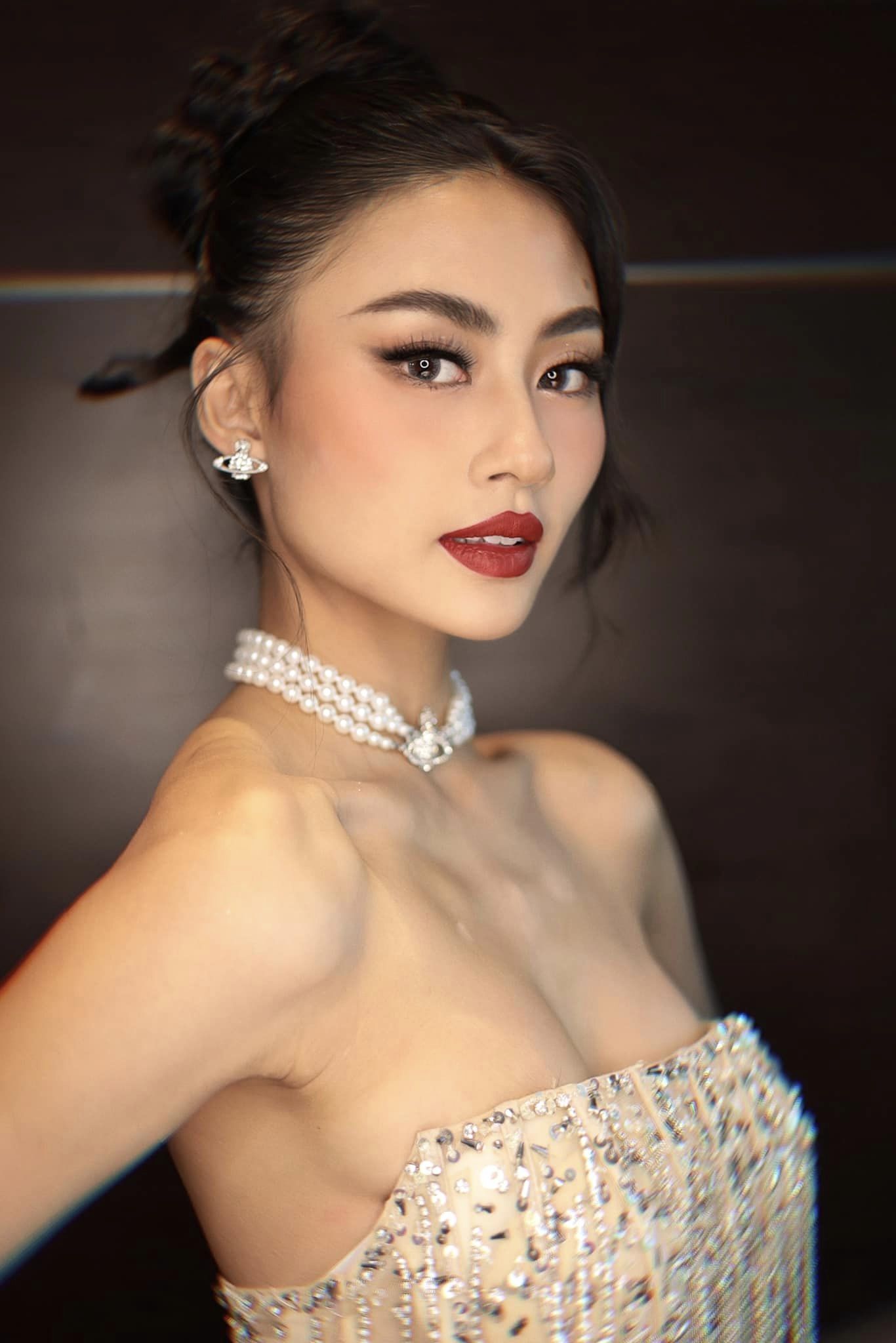 Tân Hoa hậu Hoàn vũ Việt Nam sinh năm 2001: Cựu học sinh trường chuyên, Á quân một cuộc thi nổi tiếng và là trò cưng của Vũ Thu Phương - Ảnh 4.