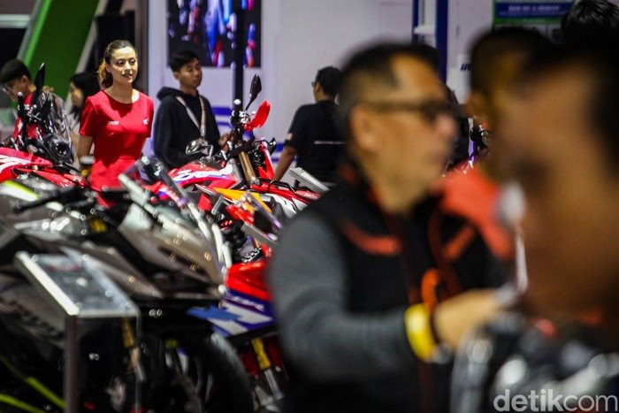 Việt Nam bán 2,5 triệu xe máy năm qua nhưng chưa là gì so với quốc gia ‘láng giềng’ này - Ảnh 2.