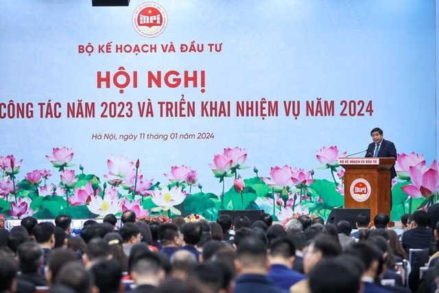 Thủ tướng:  &quot;2023 là năm của quy hoạch; còn 2024 cần bứt phá về nguồn nhân lực, trong đó có việc đào tạo 100.000 kỹ sư bán dẫn chất lượng cao&quot; - Ảnh 4.