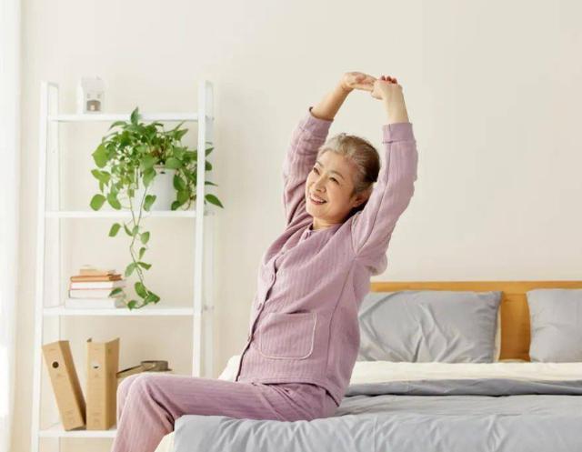 Nghiên cứu chỉ ra mối liên hệ bất ngờ giữa giấc ngủ trưa và tuổi thọ: Nghỉ đúng cách giúp não &quot;chậm già&quot;, sống lâu- Ảnh 3.
