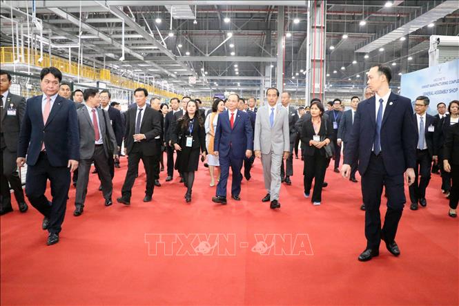 Tổng thống Indonesia thăm Tổ hợp Nhà máy VinFast tại Hải Phòng - Ảnh 1.
