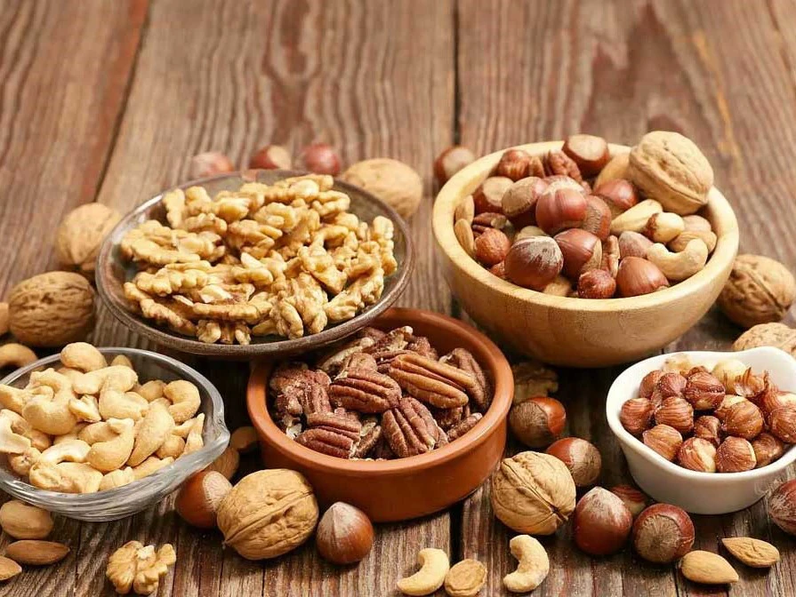 Các loại hạt ngày Tết là “thuốc bổ” sức khỏe nhưng dễ tăng cân “vùn vụt”: Bác sĩ chuyên khoa mách 4 cách ăn thông minh - Ảnh 1.
