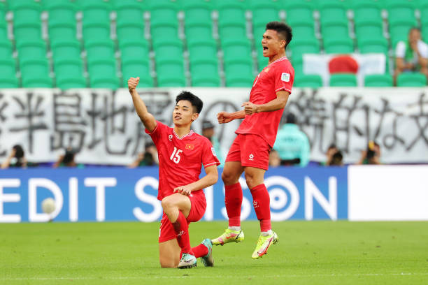 Hai GenZ của đội tuyển Việt Nam tạo địa chấn tại Asian Cup 2023: Hotboy 2k4 và ứng viên Quả bóng Vàng - Ảnh 1.