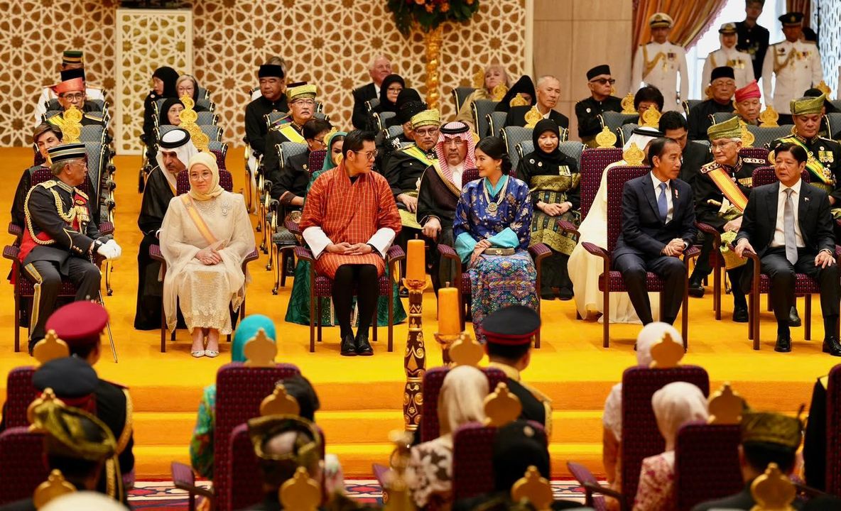 Hoàng hậu &quot;vạn người mê&quot; của Bhutan tham dự đám cưới Hoàng tử Brunei, nhan sắc hiện tại khiến ai cũng bất ngờ- Ảnh 4.