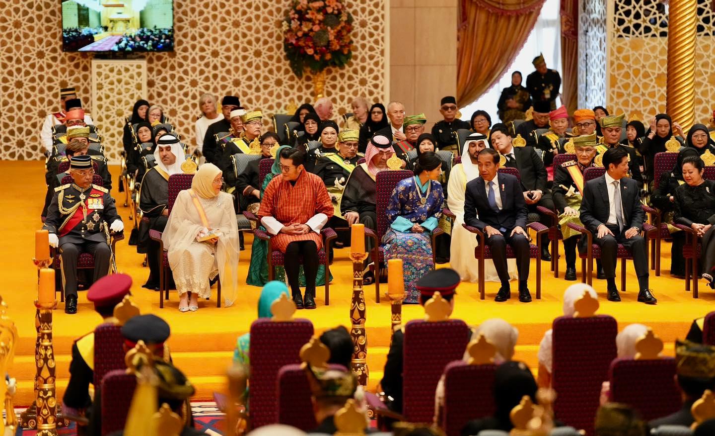 Hoàng hậu &quot;vạn người mê&quot; của Bhutan tham dự đám cưới Hoàng tử Brunei, nhan sắc hiện tại khiến ai cũng bất ngờ- Ảnh 3.