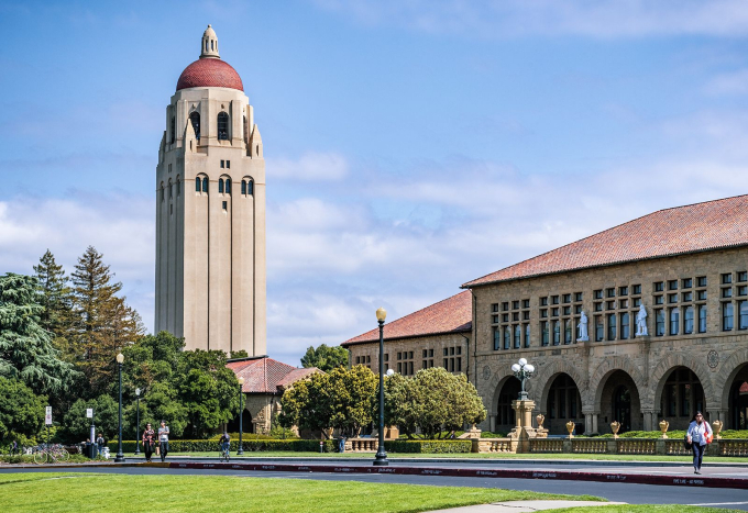 ĐH Stanford khoe 6 tân sinh viên &quot;đỉnh&quot; nhất trường năm nay: Hồ sơ cỡ này bảo sao đỗ trường top đầu thế giới! - Ảnh 1.